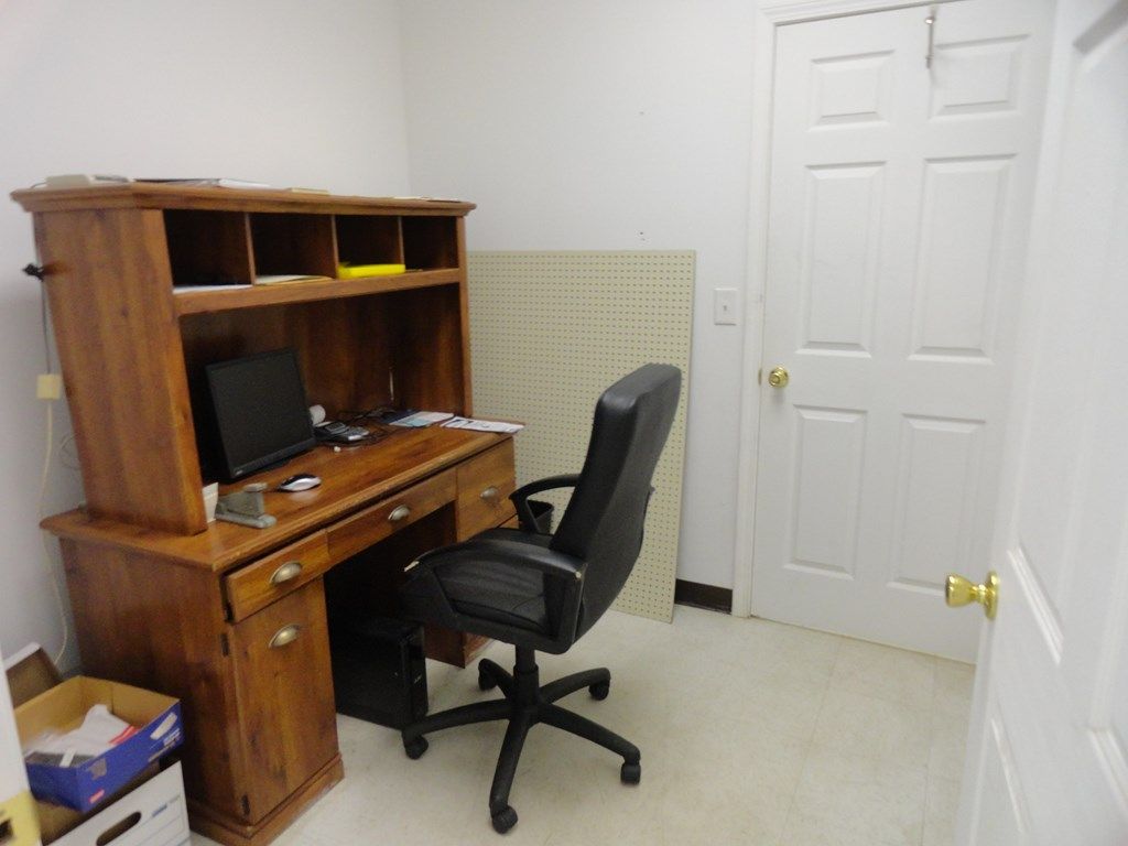 14197 Rocket Boys Dr, War, WV 24892